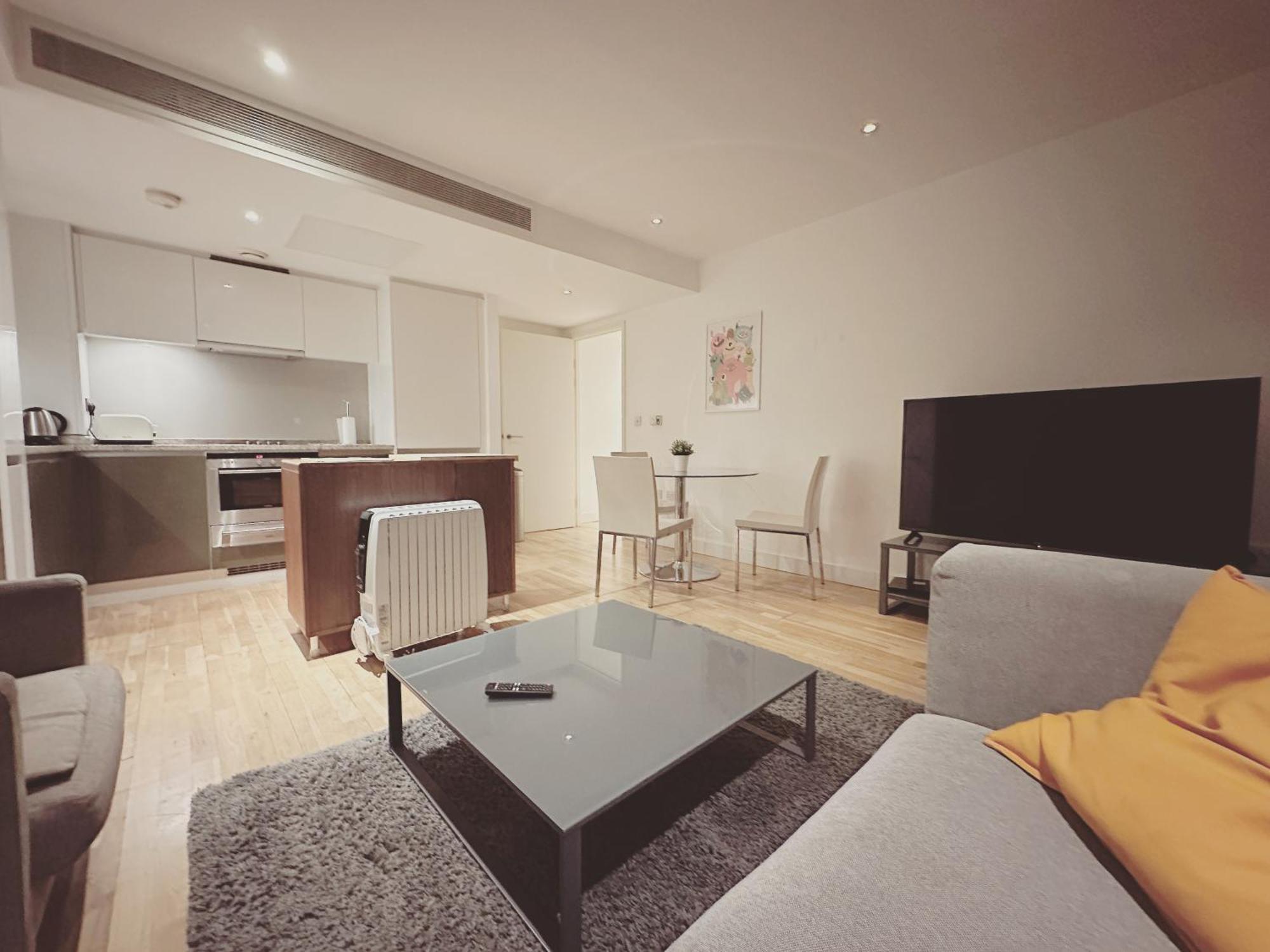 Modern 1 Bed Apartment At Heart Of Canary Wharf 런던 외부 사진