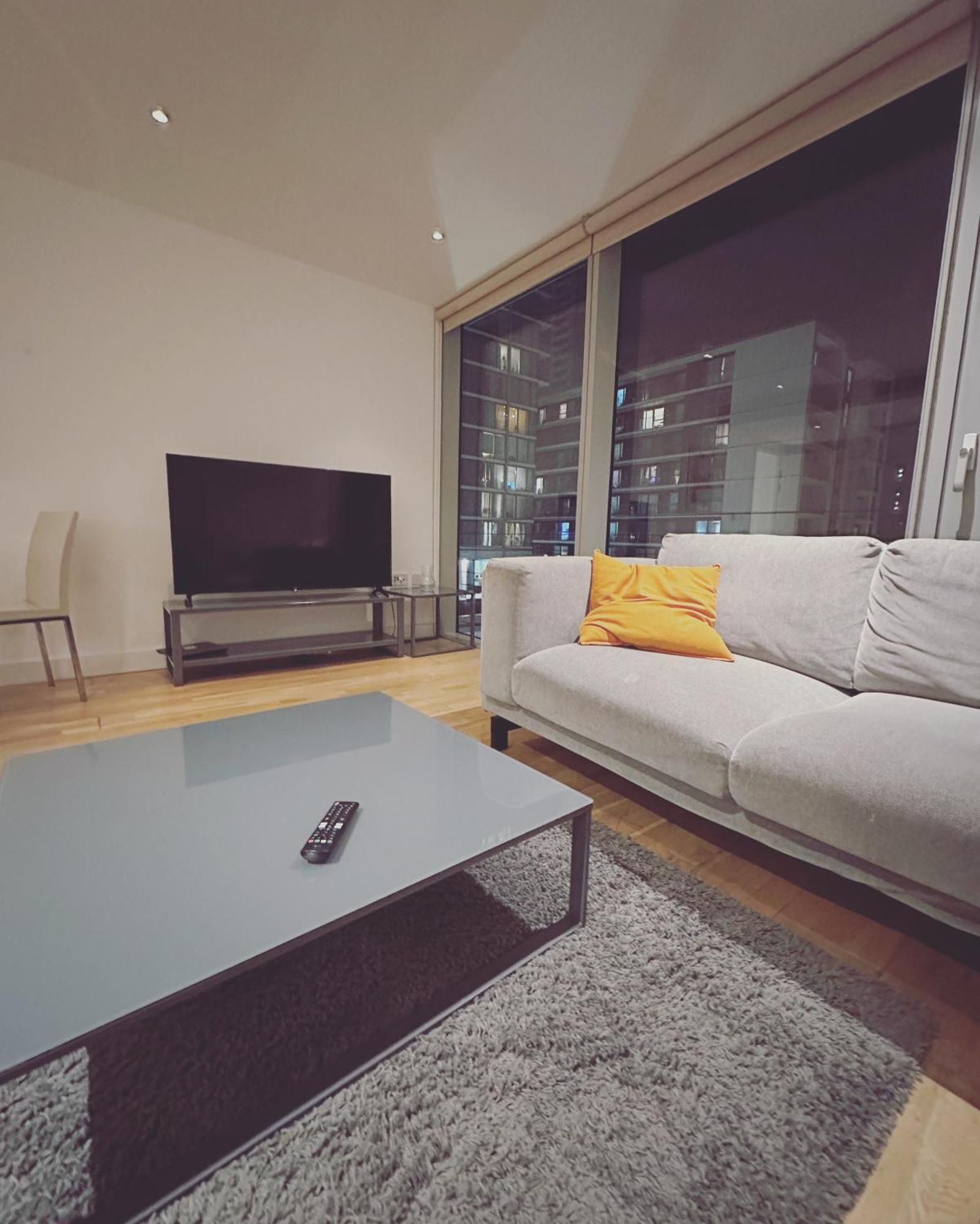 Modern 1 Bed Apartment At Heart Of Canary Wharf 런던 외부 사진