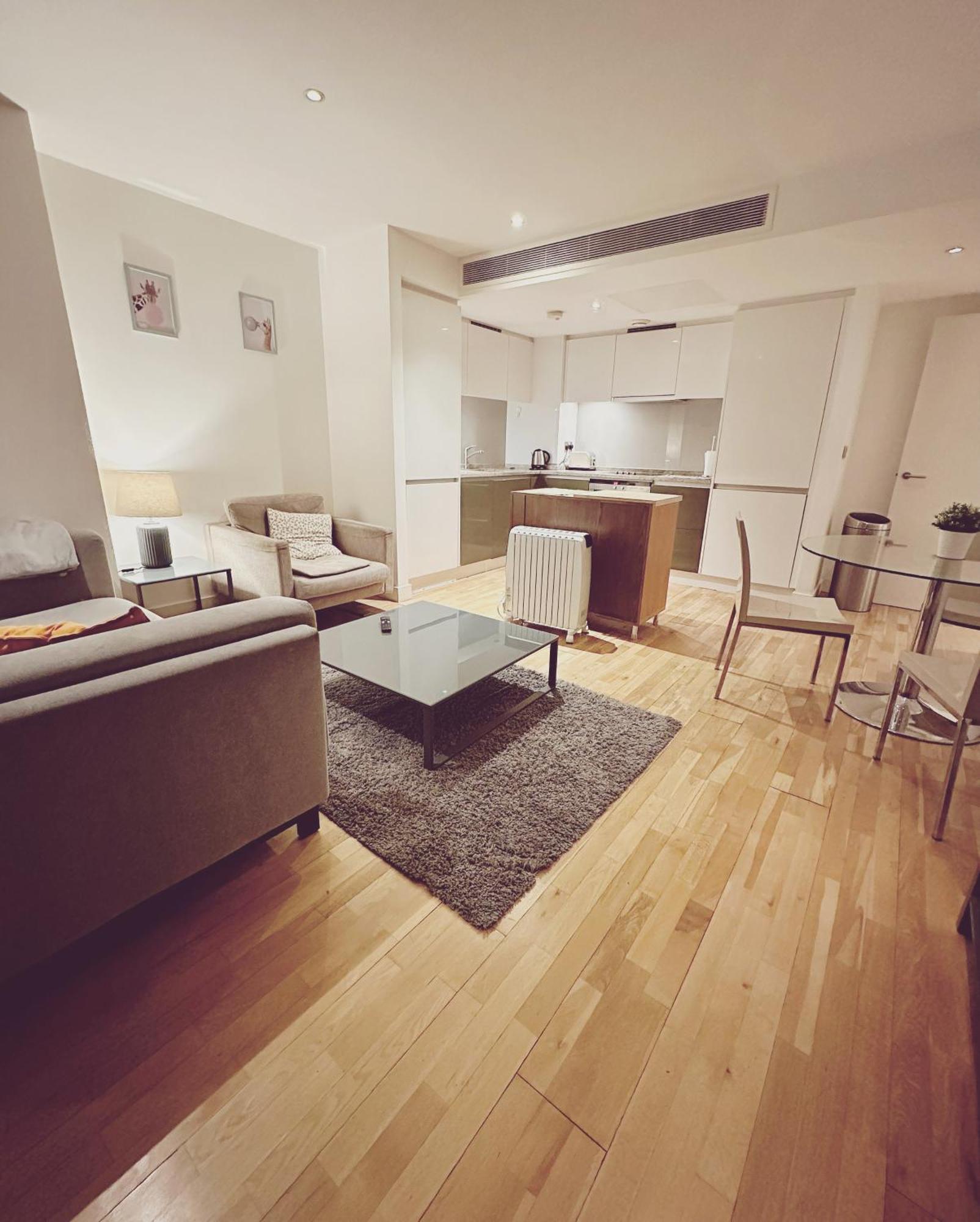 Modern 1 Bed Apartment At Heart Of Canary Wharf 런던 외부 사진